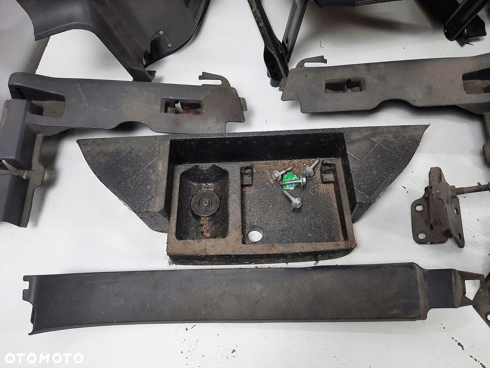 VW TOURAN 05R FOTELE TYL 3 RZAD 1T0885866 1T0885865  PASY BOCZKI PODLOGA - 10