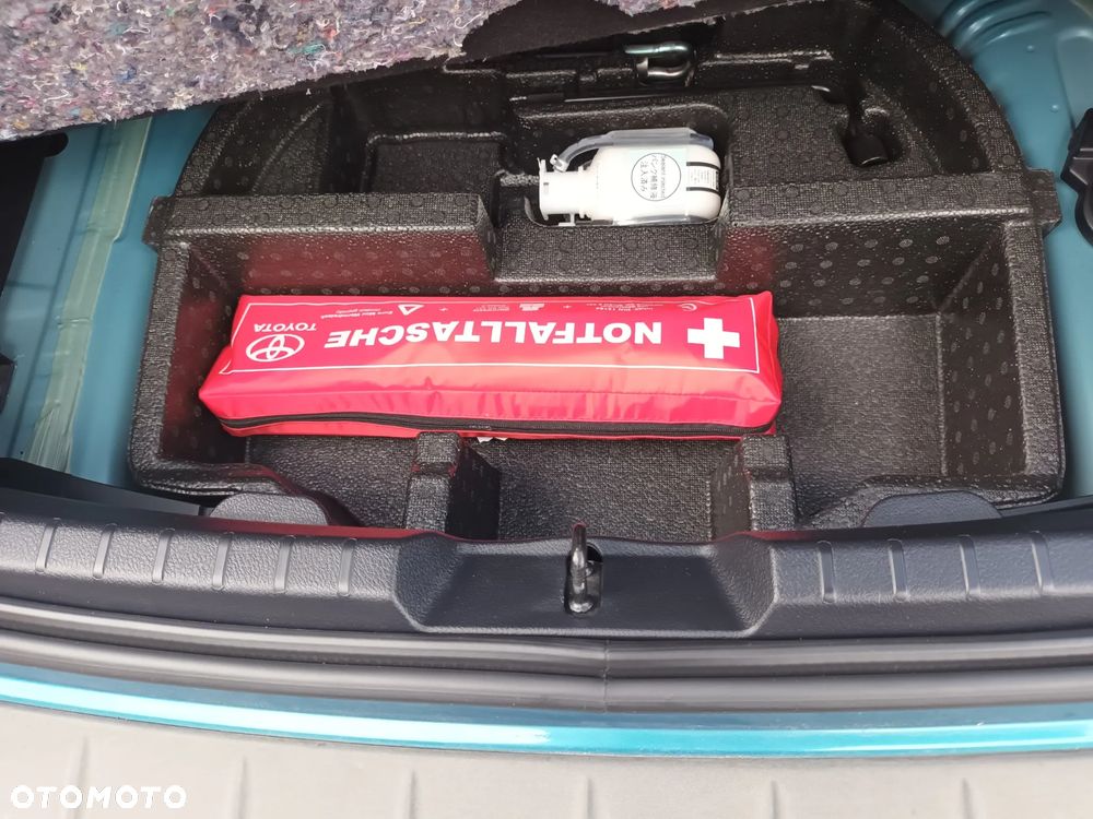 Toyota Yaris 1.33 VVT-i Executive - 13