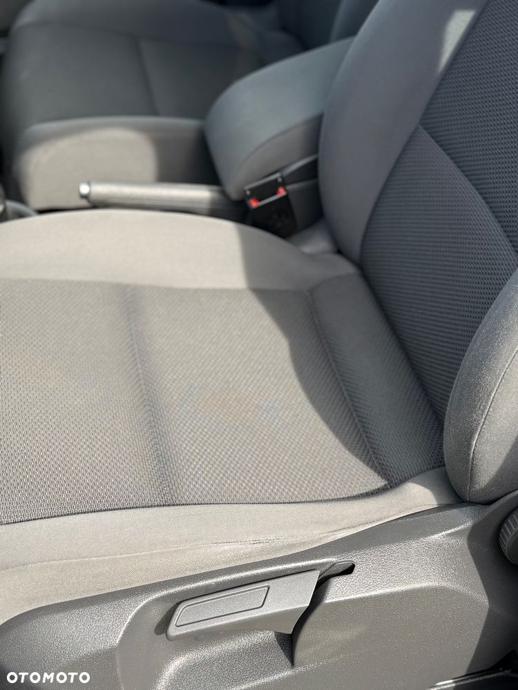 Volkswagen Touran 1.2 TSI BlueMot CityLine - 33