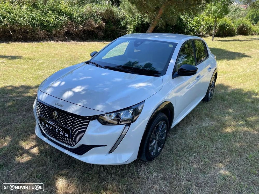 Peugeot e-208 50 kWh Allure - 12