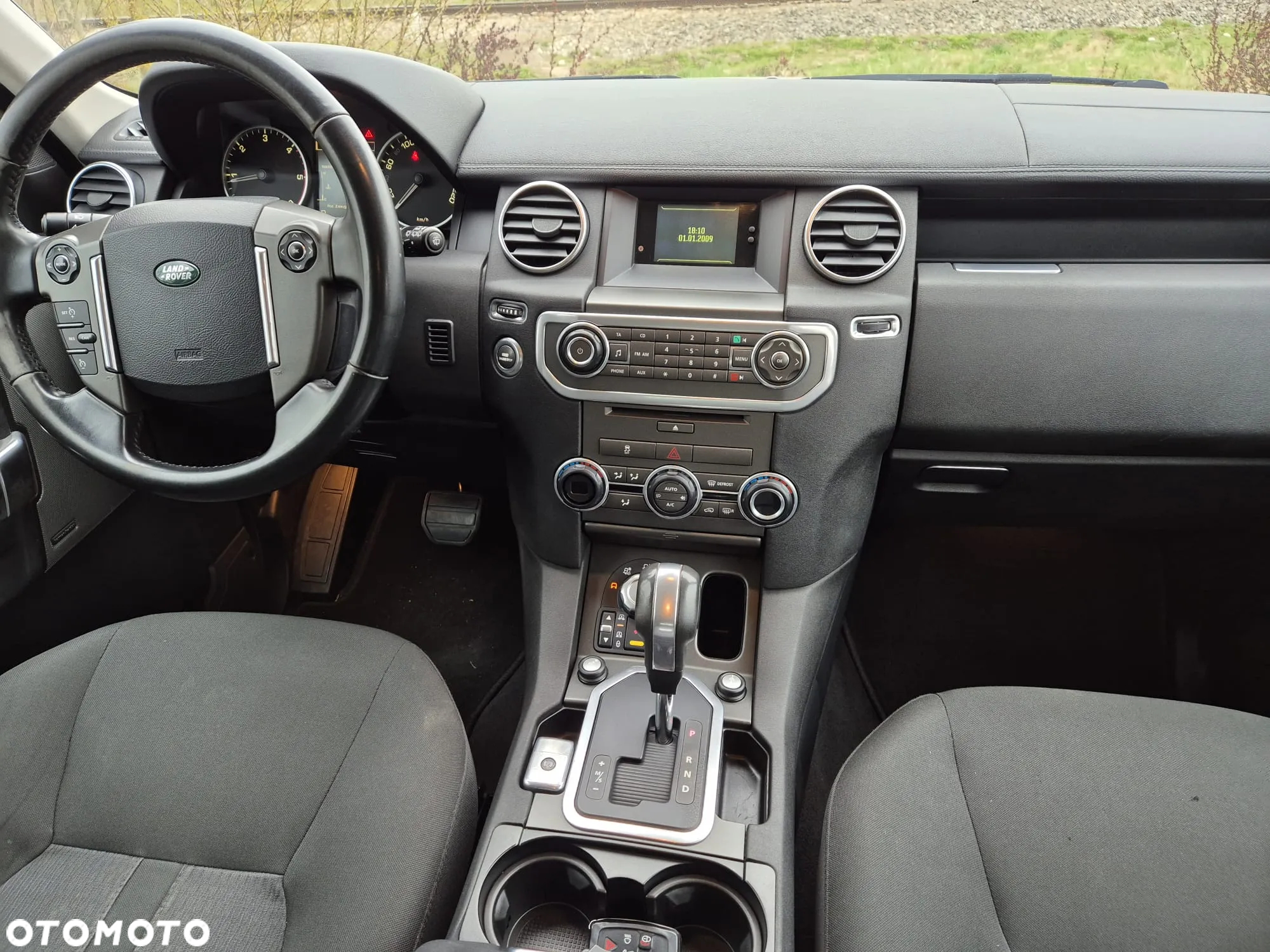Land Rover Discovery SD V6 SE - 12
