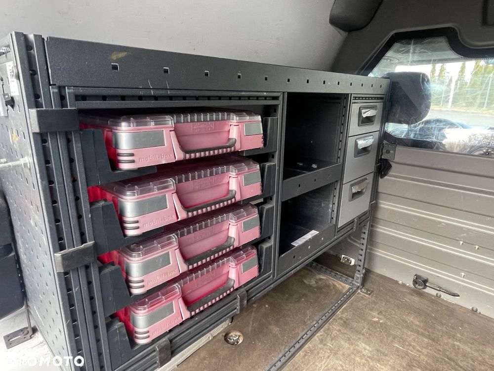 Volkswagen Caddy - 11