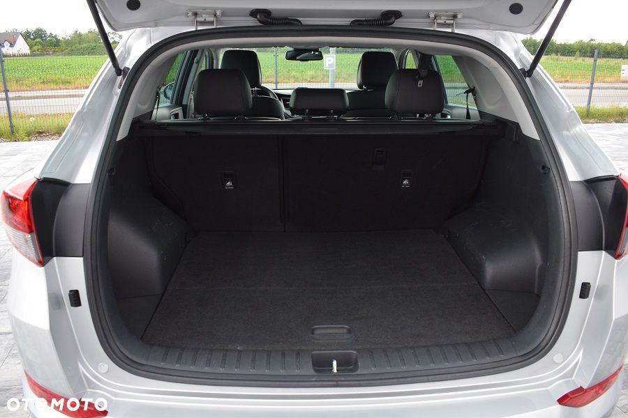 Hyundai Tucson 1.7 CRDI BlueDrive GO 2WD - 10