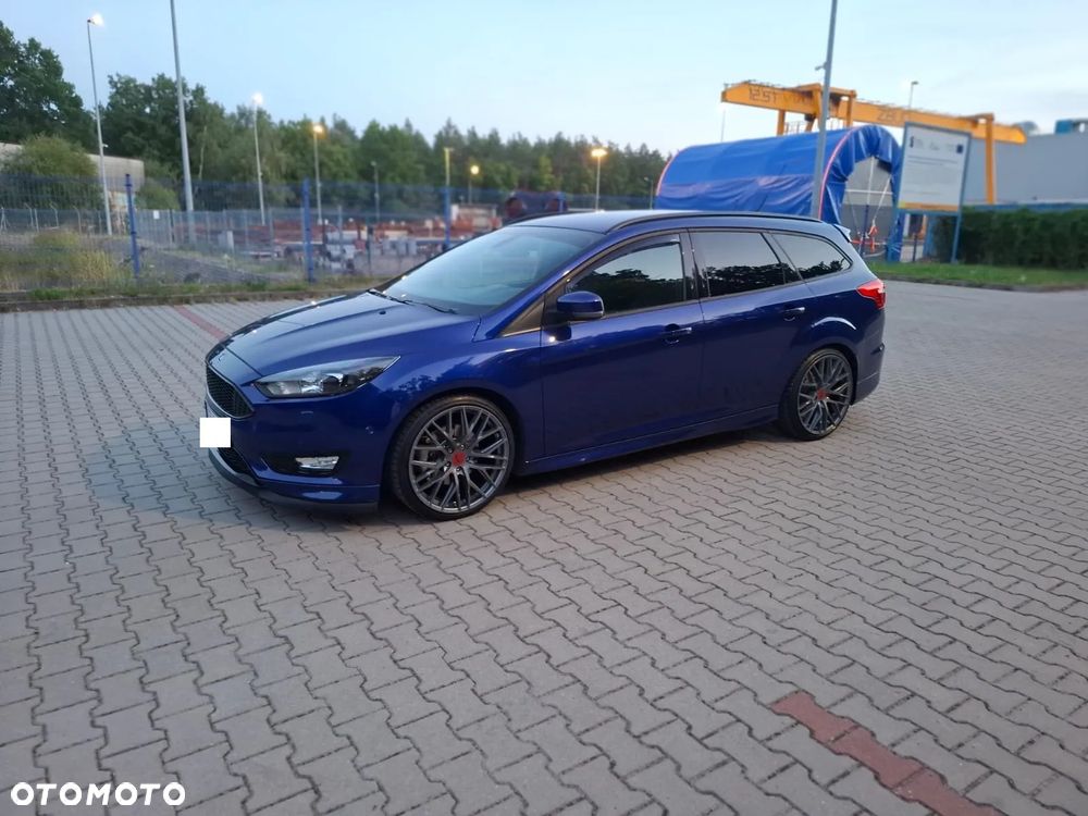 Ford Focus 1.5 EcoBoost STart-Stopp-System ST-LINE - 9