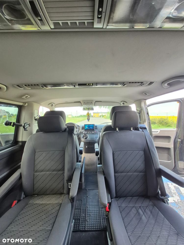 Volkswagen Multivan - 16