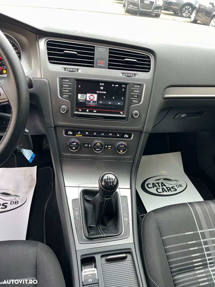 Volkswagen Golf 1.2 TSI BlueMotion Technology Lounge - 33