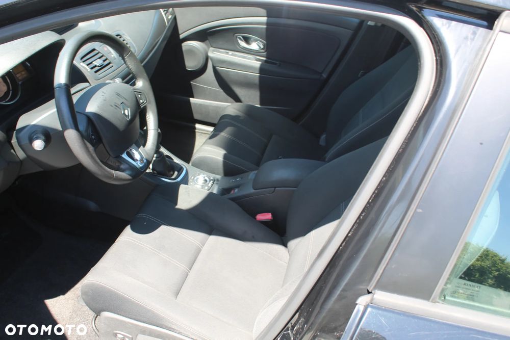 Renault Megane ENERGY TCe 115 Start & Stop Authentique - 9