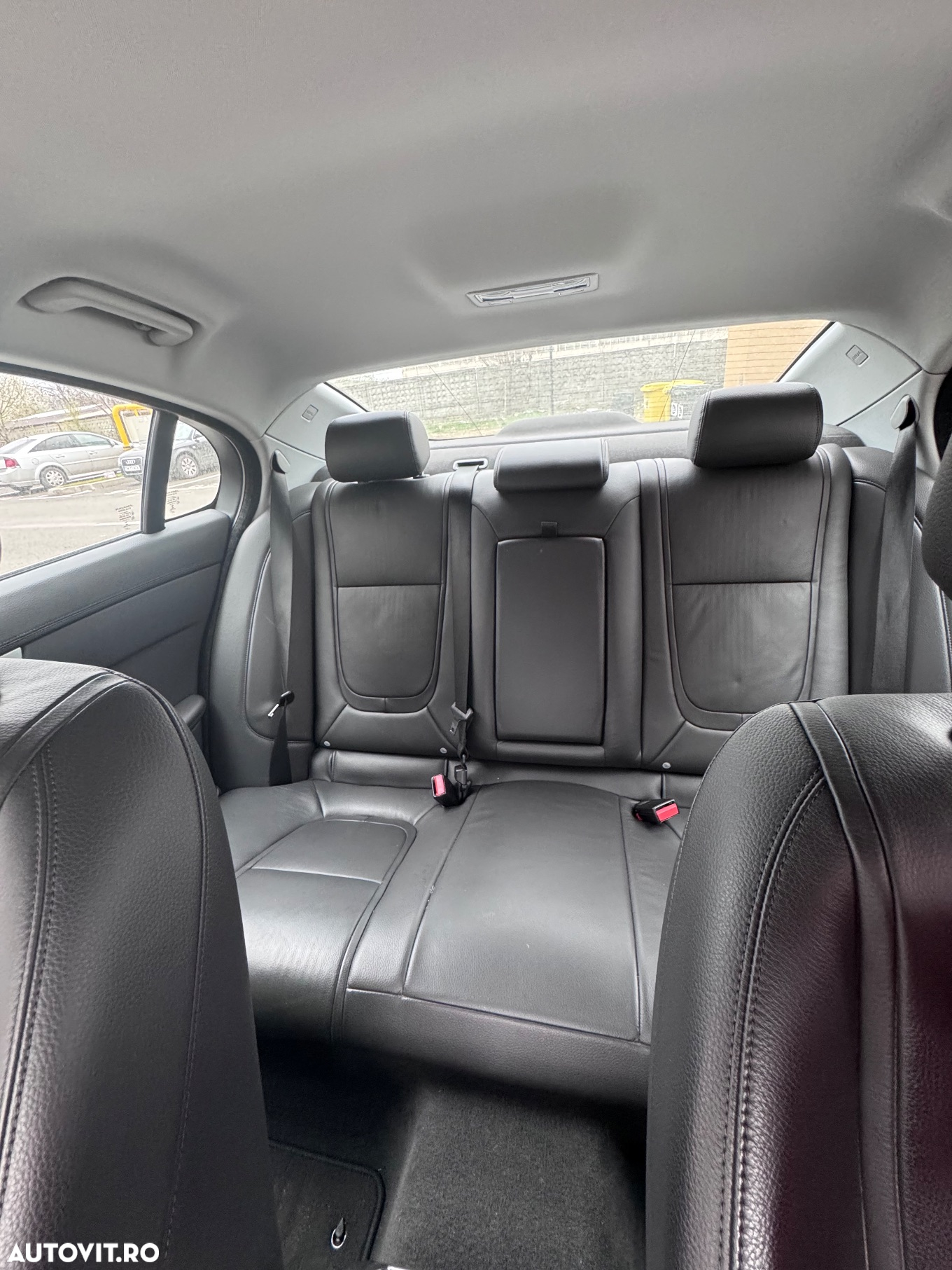Jaguar XF 2.2D Luxury - 10