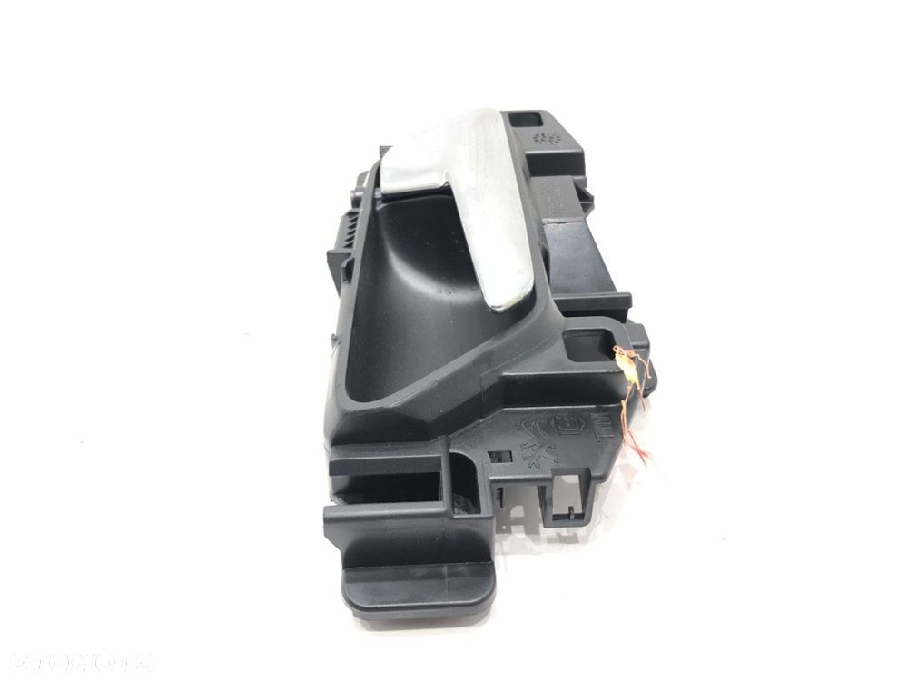 KLAMKA WEWNĘTRZNA PRAWY PRZÓD  PEUGEOT 208 II (UB_, UP_, UW_, UJ_) 2019 - 2022 e-208 100 kW [136 - 3