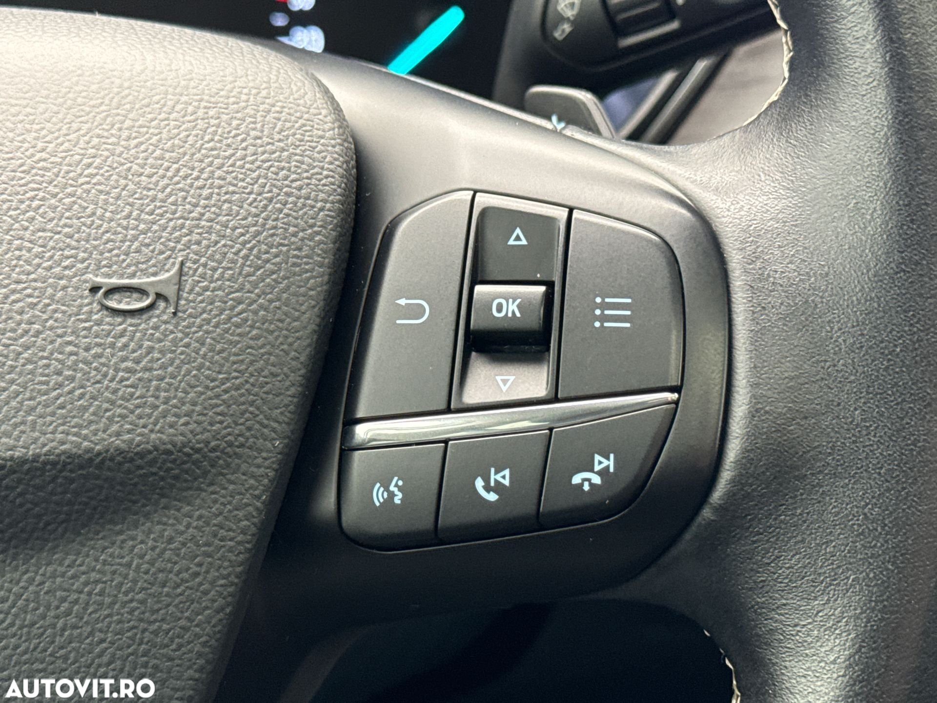Ford Focus 2.0 EcoBlue Vignale - 38