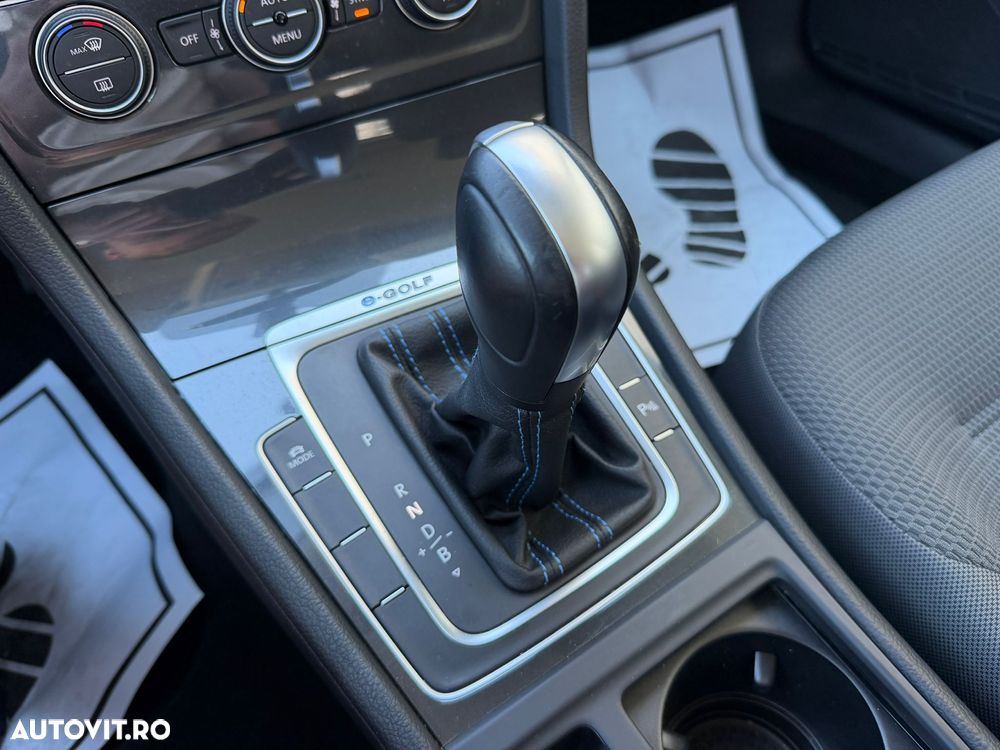 Volkswagen e-Golf - 6