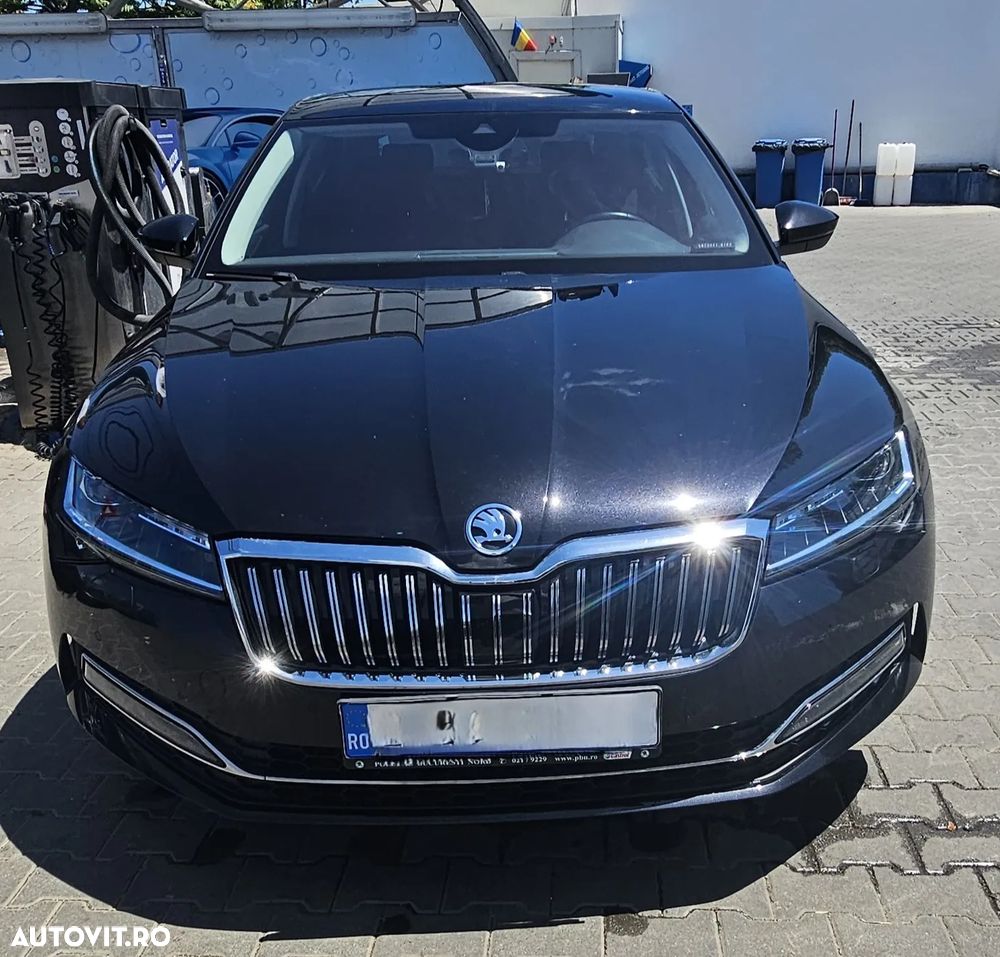 Skoda Superb 2.0 TDI DSG Style - 1