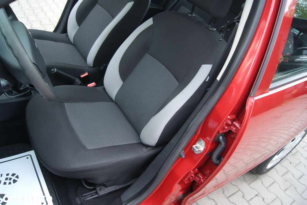 Dacia Logan 1.2 16V Laureate - 23