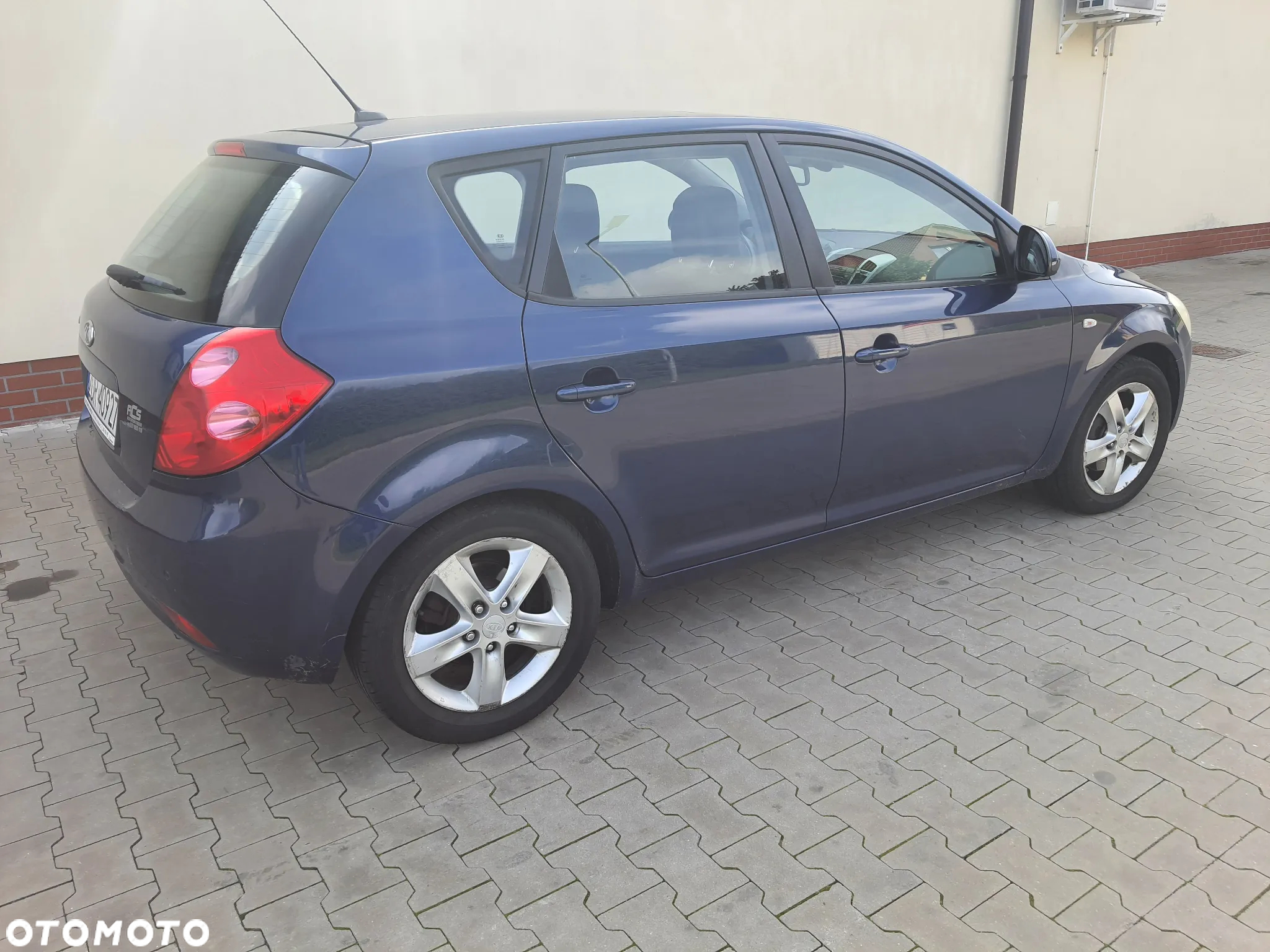 Kia Ceed Cee'd 1.6 Comfort + - 2