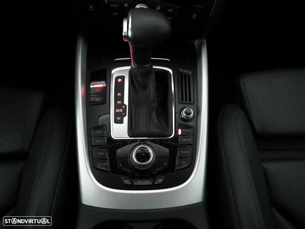 Audi Q5 2.0 TDi quattro S-line S-tronic - 24