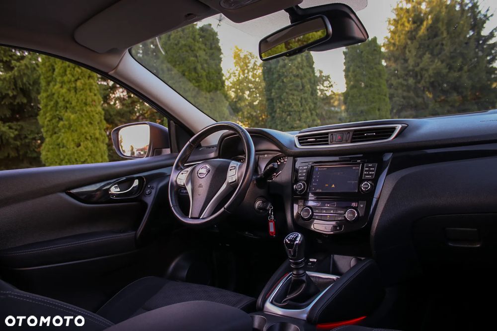 Nissan Qashqai 1.5 dCi TEKNA - 36