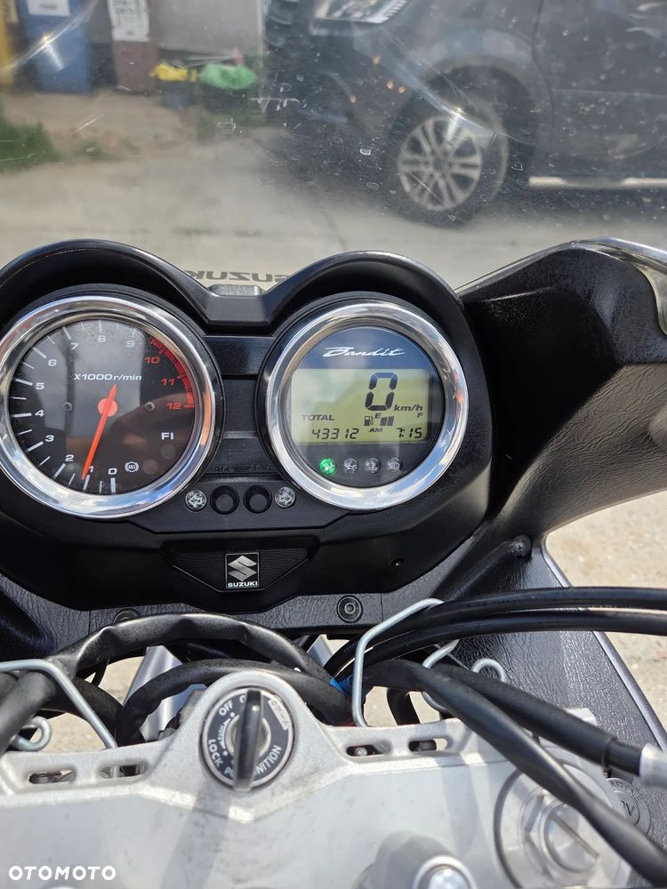 Suzuki Bandit - 10