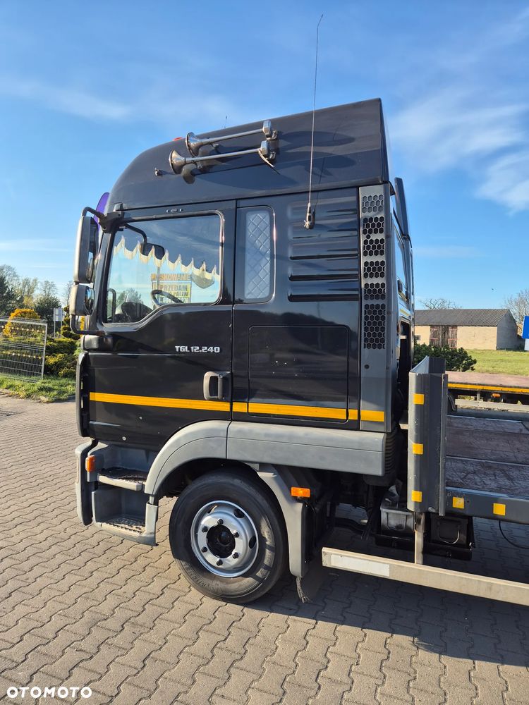 MAN TGL 12.240 4x2 BL - 4