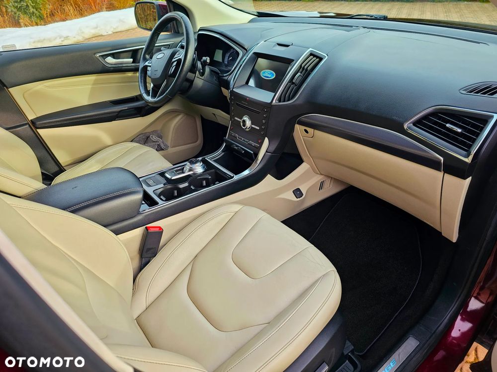 Ford Edge - 10
