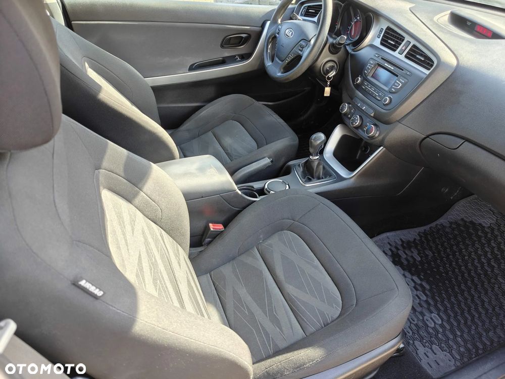 Kia Ceed 1.6 GDI M - 14