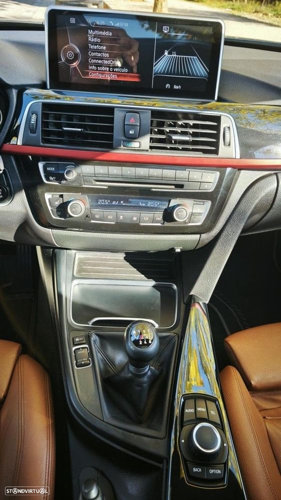 BMW 318 d Touring Line Sport Shadow - 28
