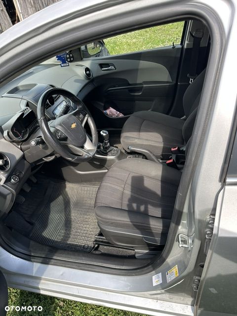 Chevrolet Aveo 1.4 16V LT - 2