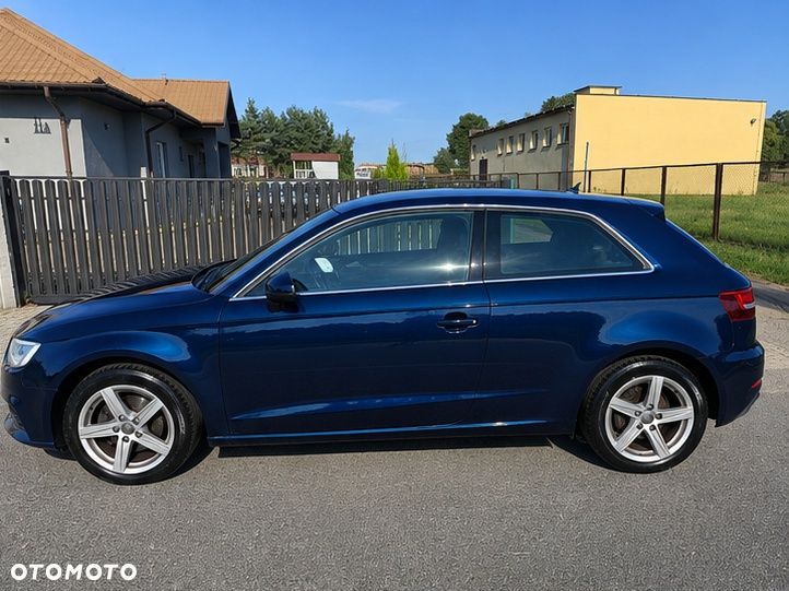 Audi A3 3-drzwiowe 1.6 TDI clean diesel Attraction - 2