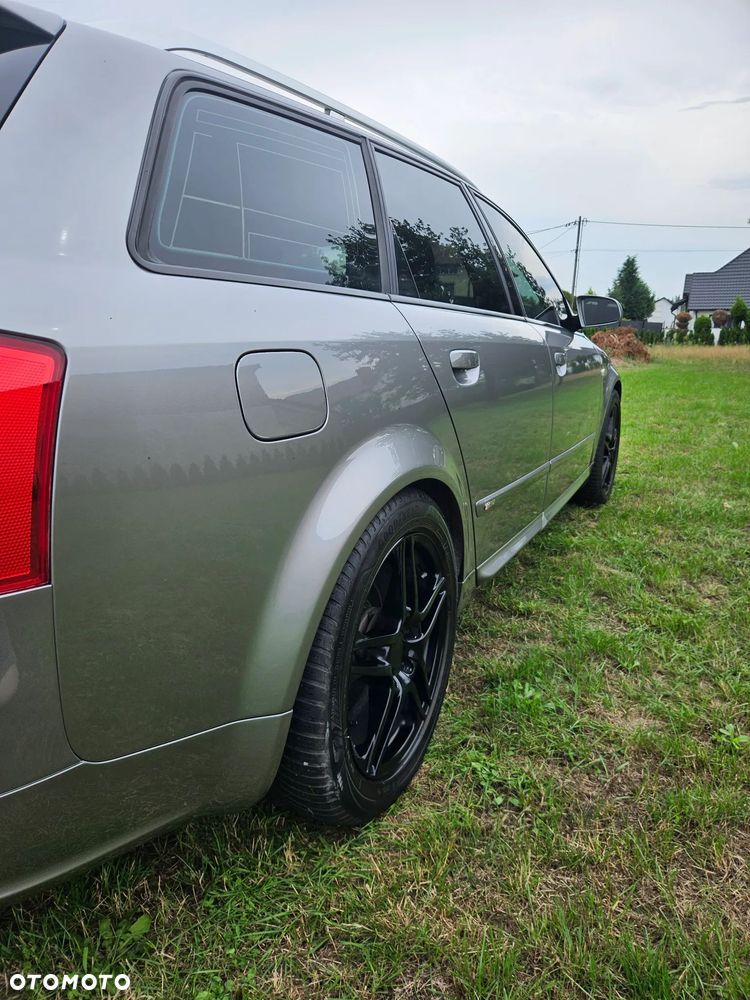 Audi A4 Avant 1.8 T quattro - 13