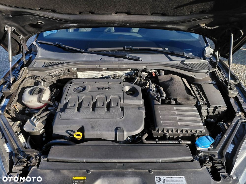 Skoda Superb 1.6 TDI GreenLine - 15