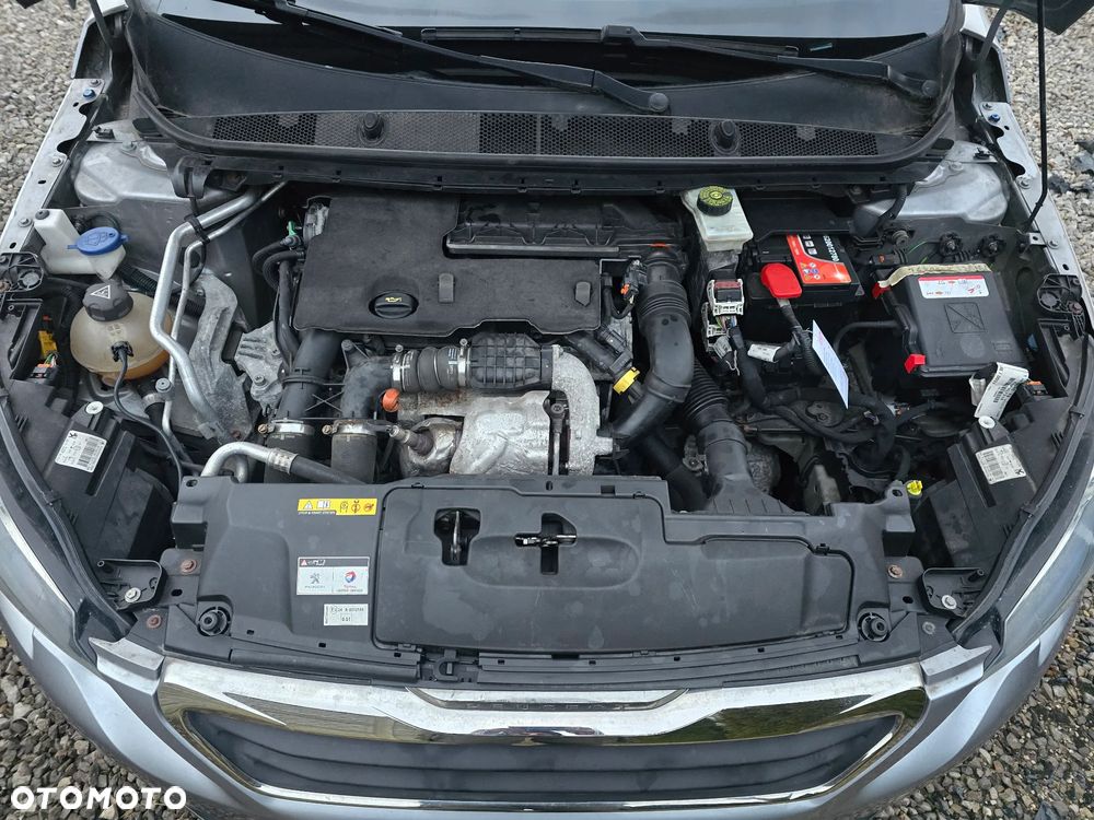 Peugeot 308 e-HDi 115 Stop & Start Allure - 24