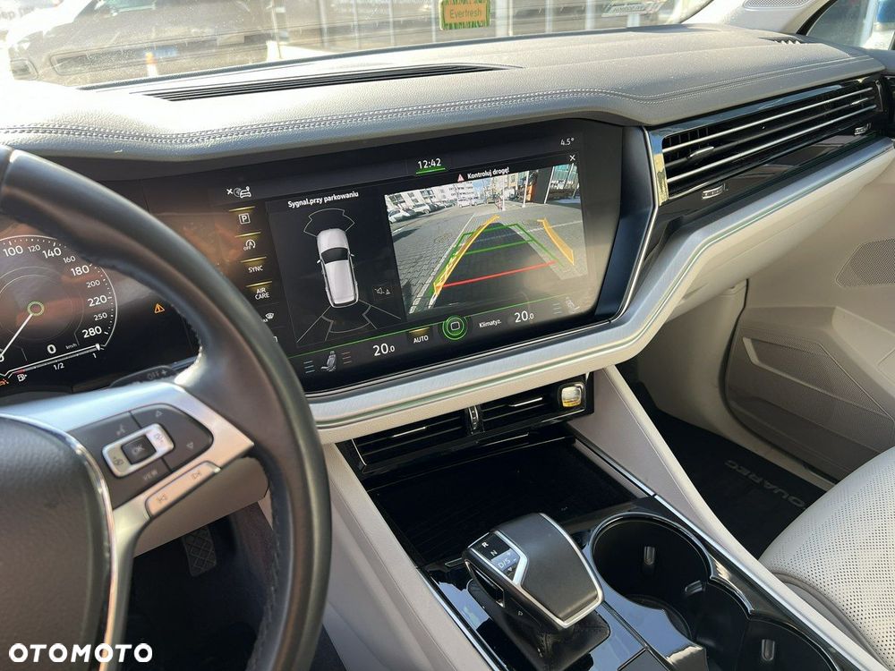 Volkswagen Touareg - 20