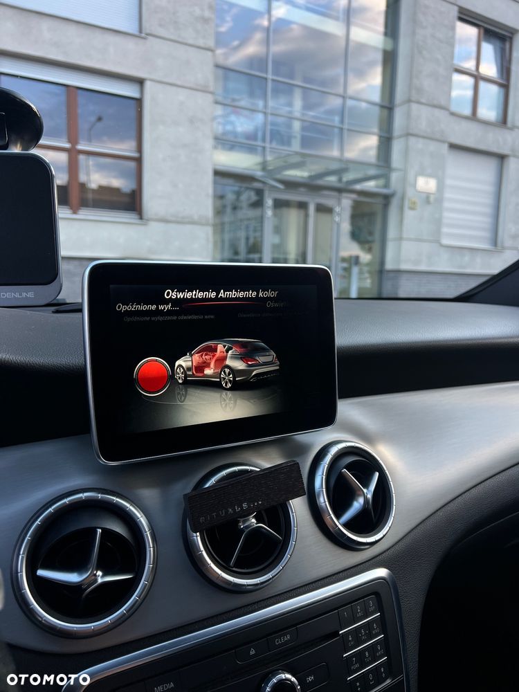 Mercedes-Benz CLA 220 (CDI) d AMG Line - 18