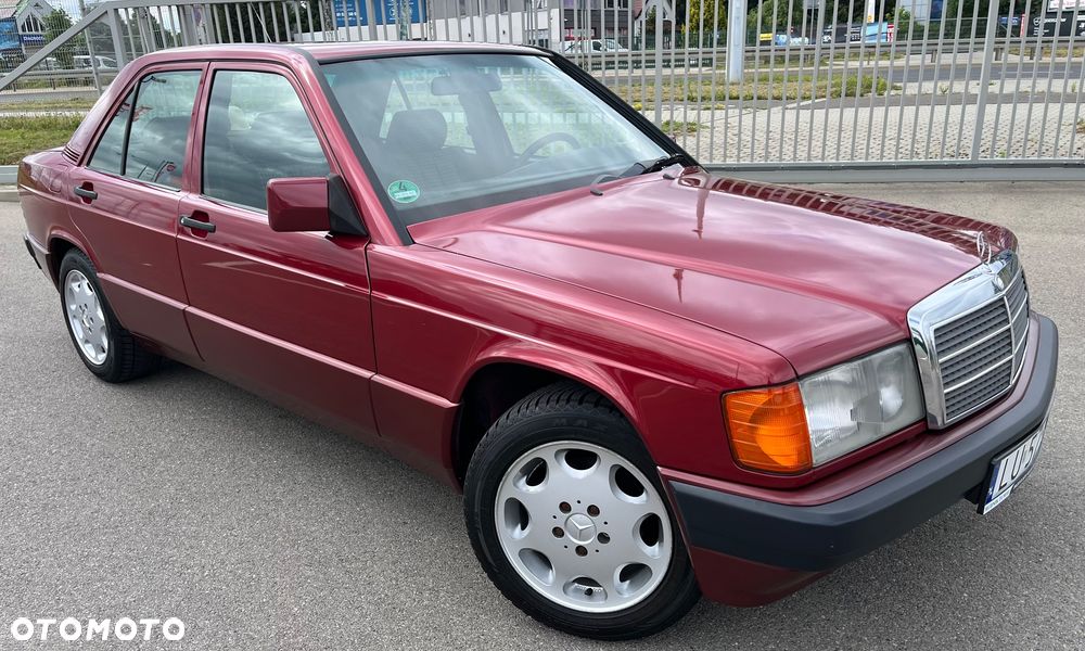 Mercedes-Benz W201 (190) - 15
