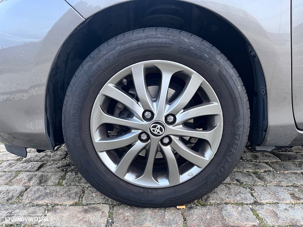 Toyota Yaris 1.0 VVT-i Comfort - 2