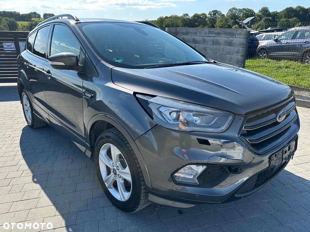 Ford Kuga 1.5 EcoBoost 2x4 ST-Line - 3