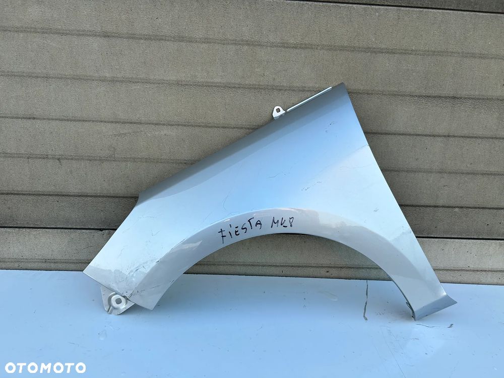 FORD FIESTA MK8 BŁOTNIK PRZÓD PRZEDNI LEWY