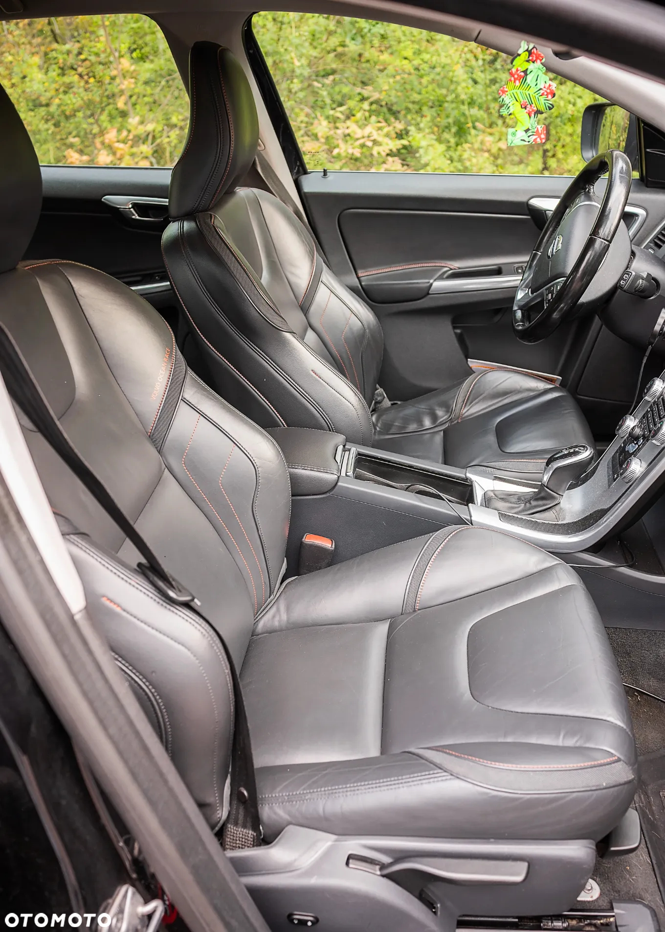Volvo XC 60 D4 AWD Ocean Race - 9