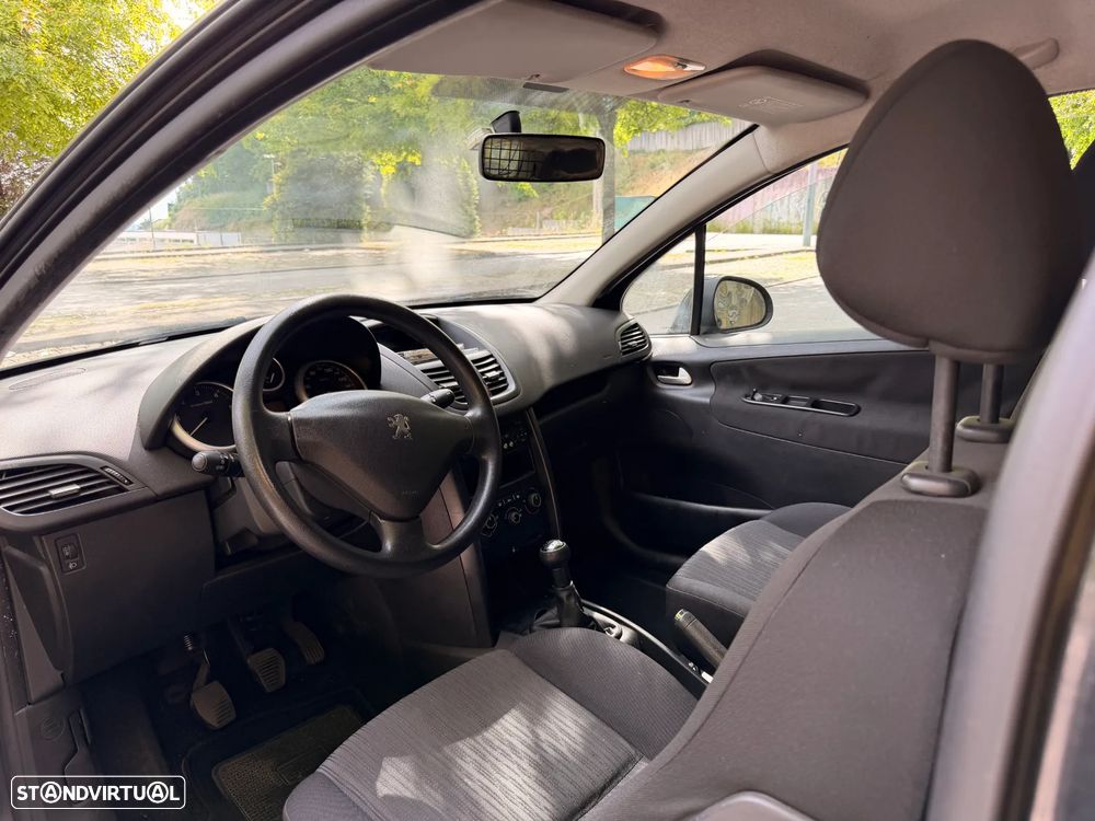 Peugeot 207 1.4 HDi Sport - 10