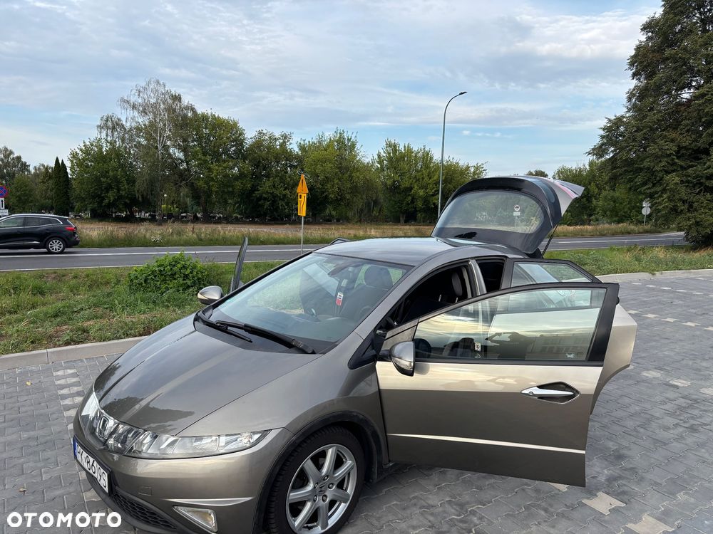 Honda Civic 1.8 Comfort - 10