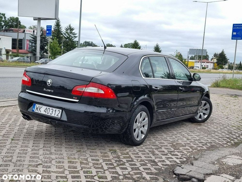 Skoda Superb 2.0 TDI Active - 14