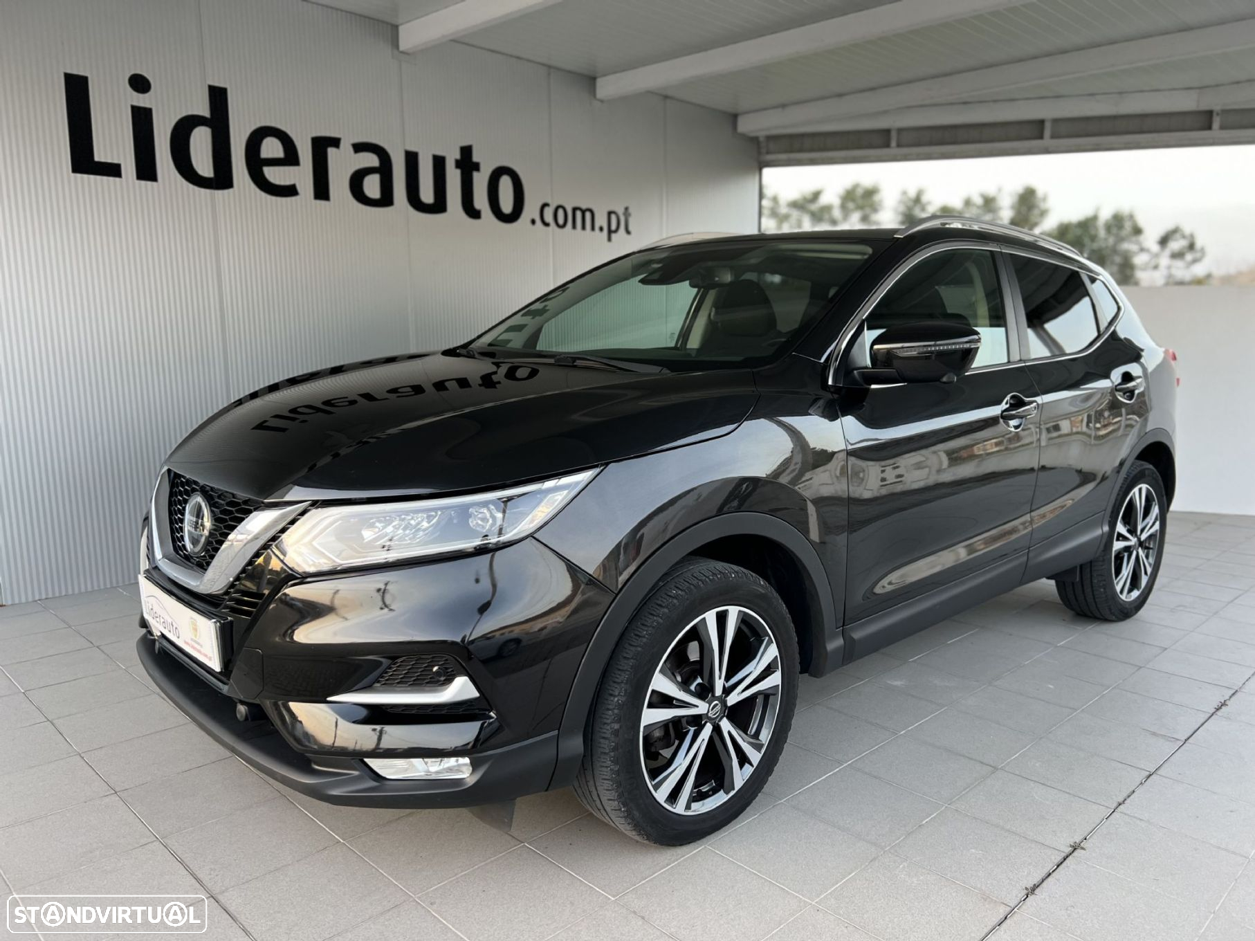 Nissan Qashqai - 2