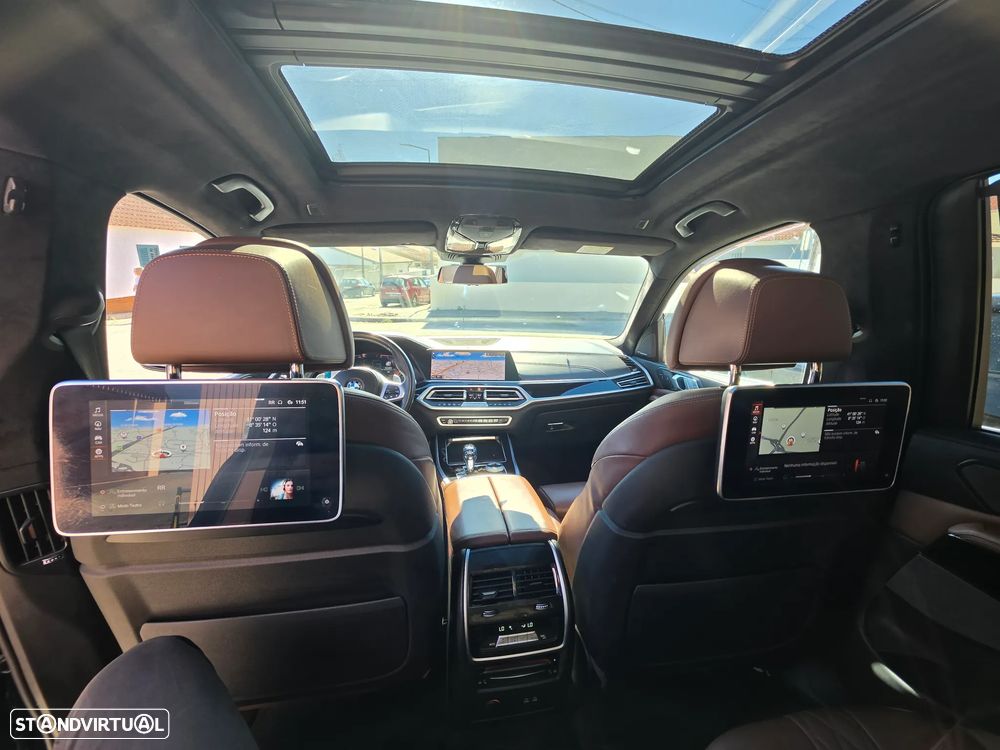 BMW X7 30 d xDrive Pack M - 32