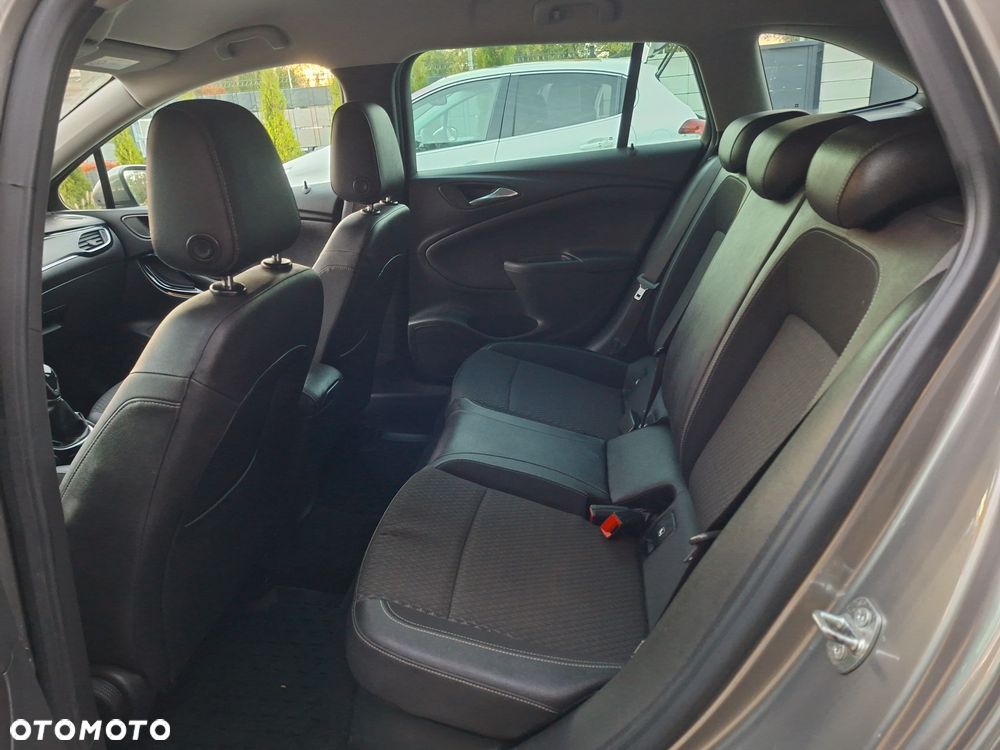 Opel Astra - 9