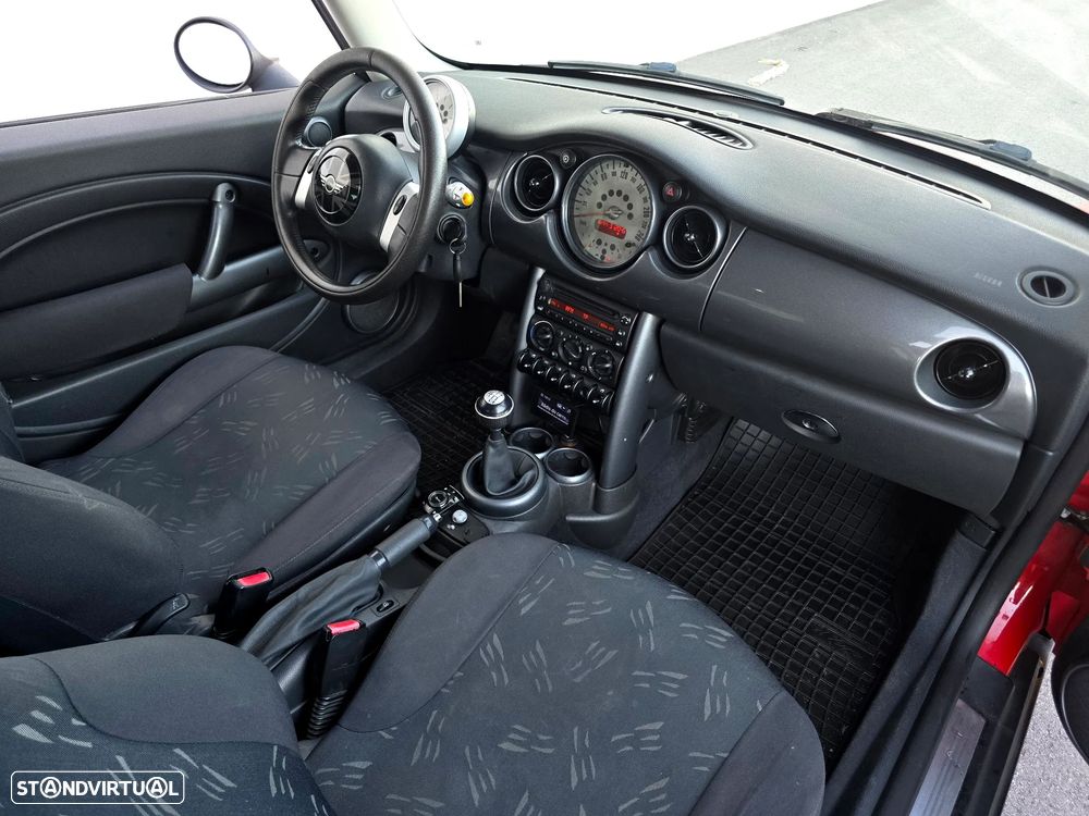 MINI 3 Portas One D - 20