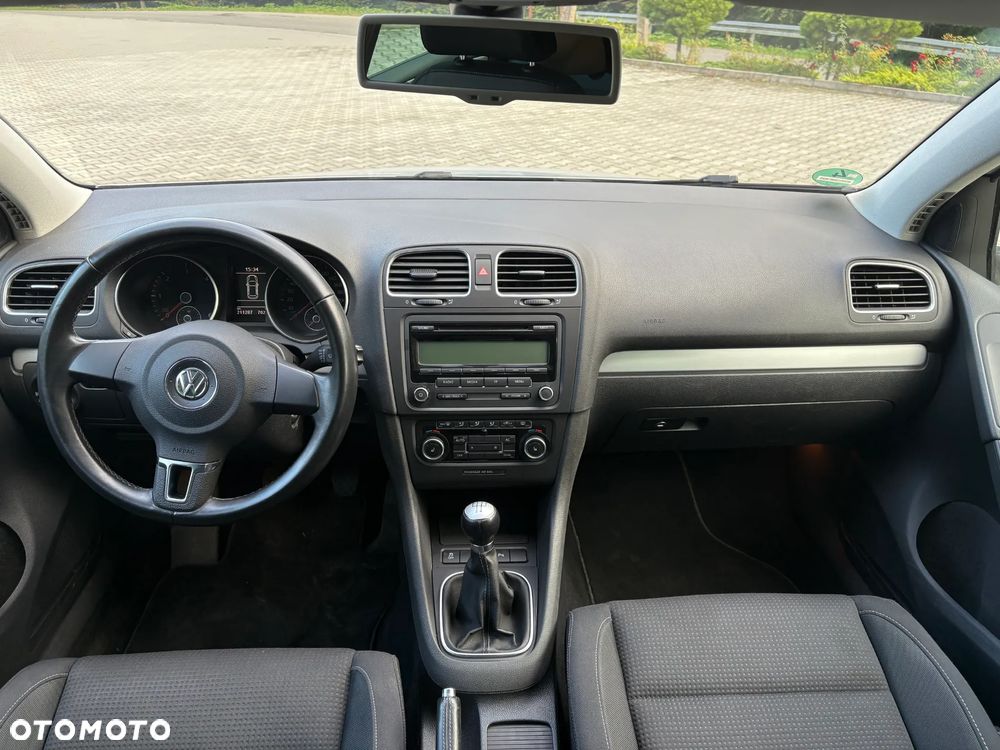 Volkswagen Golf 1.6 TDI DPF BlueMotion Technology Team - 8