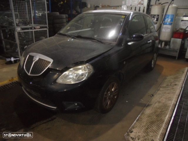 Carro MOT:  CXVEL: 735027911 LANCIA YPSILON 2009 1.2 60CV 3P PRETO GASOLINA - 2