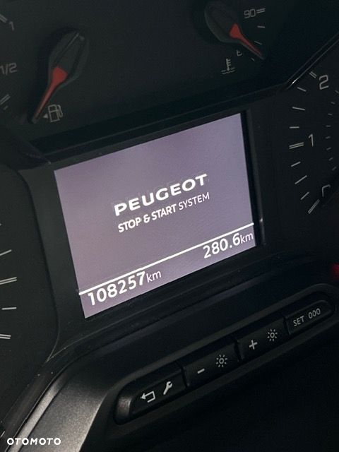 Peugeot Rifter - 6