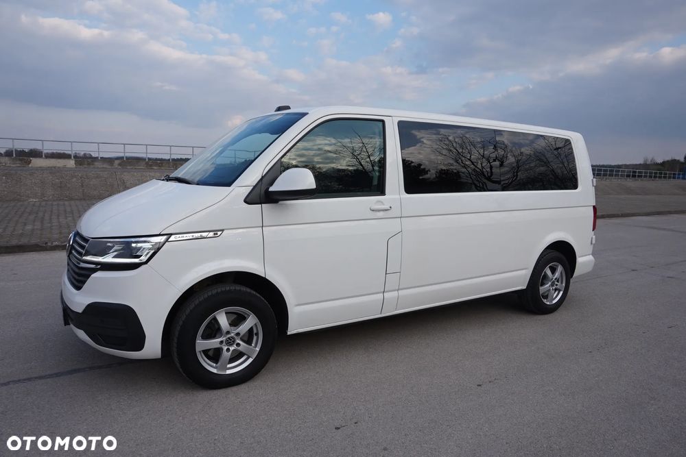 Volkswagen Caravelle - 9