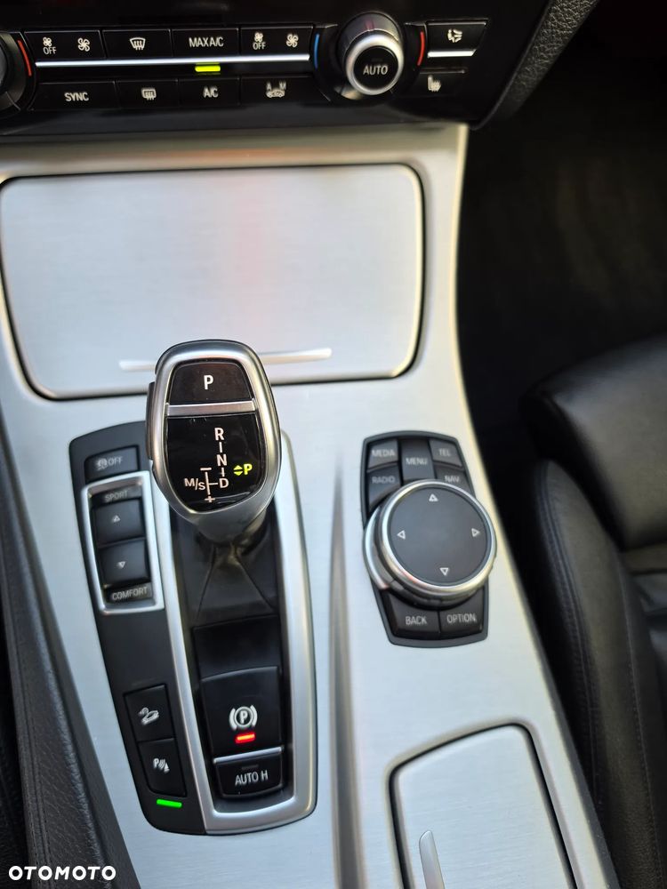 BMW Seria 5 535d xDrive Modern Line - 16