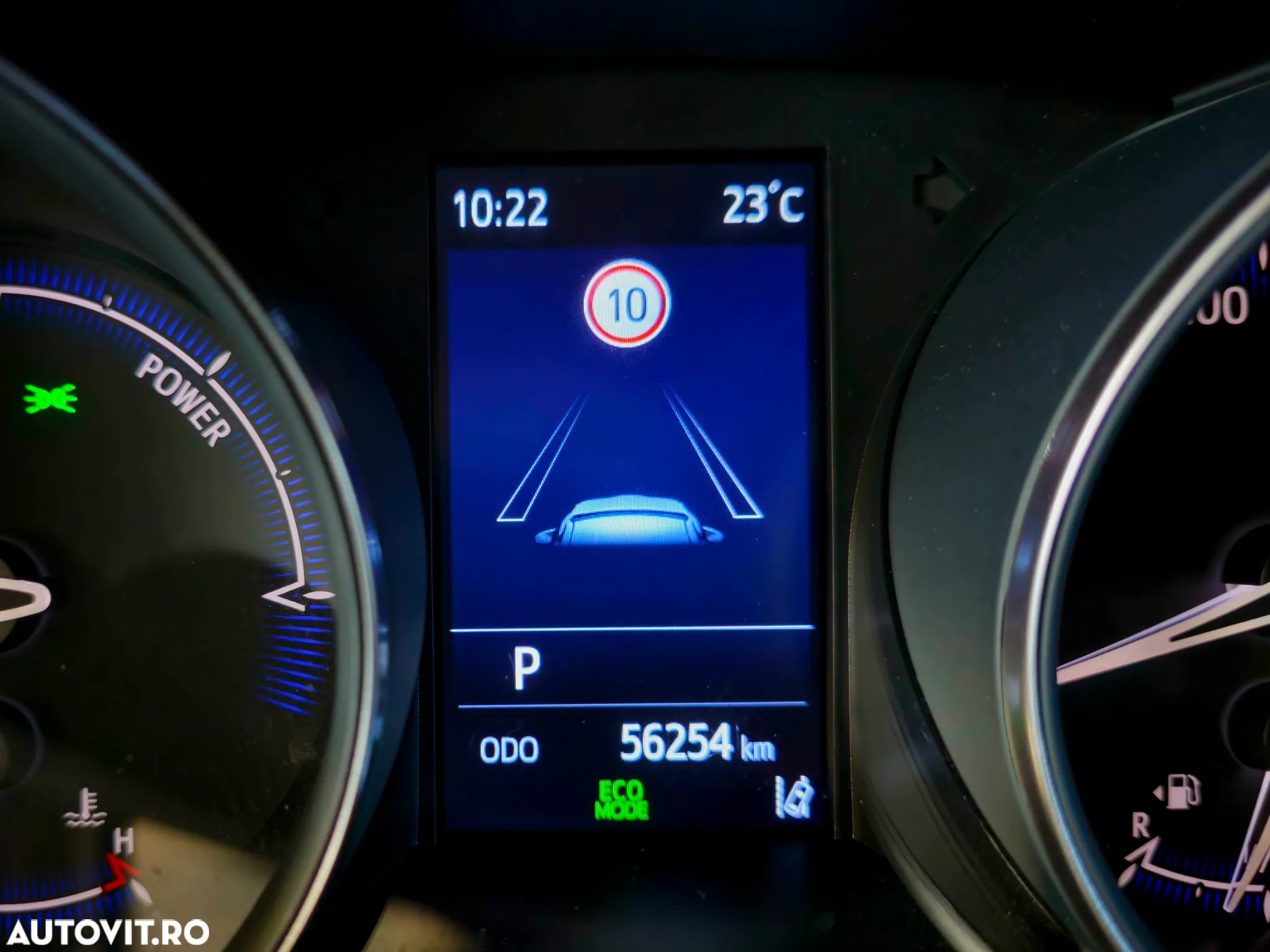 Toyota C-HR 2.0 Hybrid Team Deutschland - 27
